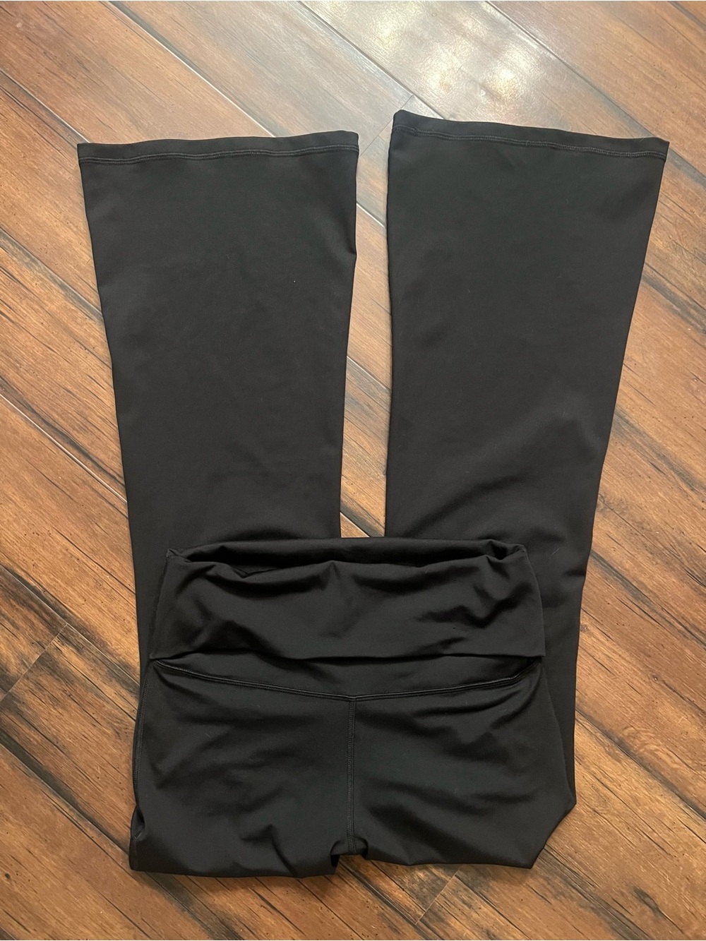 YOGALICIOUS FLARES